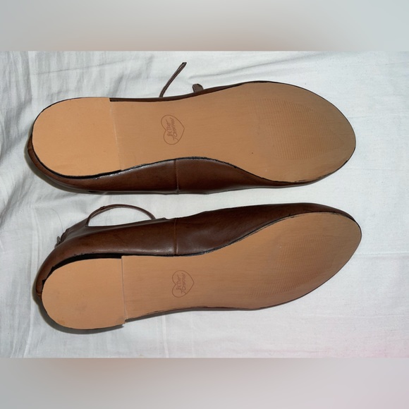 NIB Betsey Johnson Mary Jane Flats Brown Size 9 - Picture 9 of 11